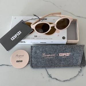 NWT Bonpoint Izipizi Sun kids pale pink sunglasses